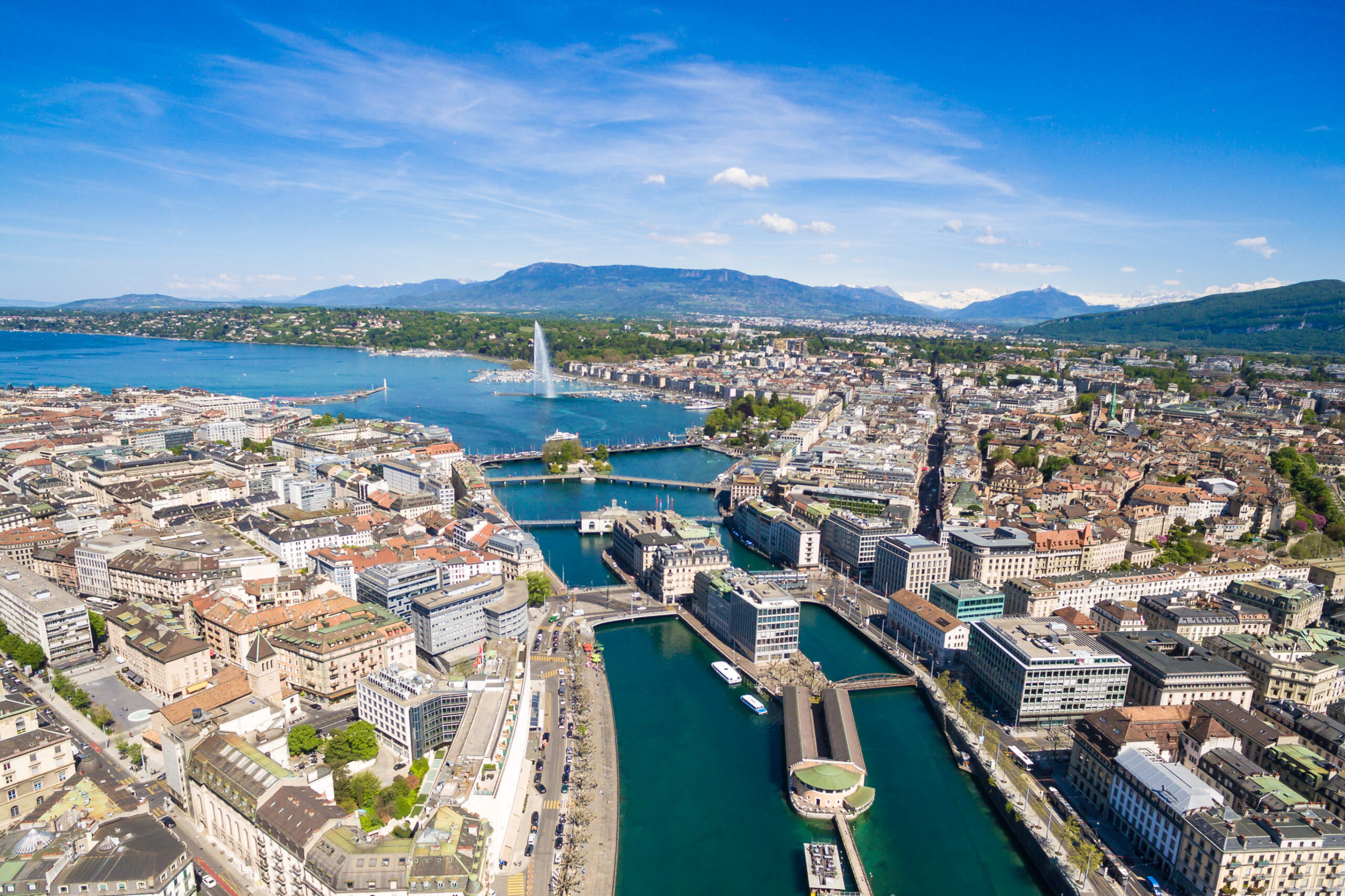 geneve vue aerienne istock sam74100 scaled