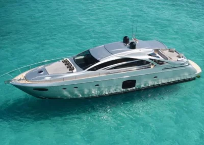 Pershing 70 15
