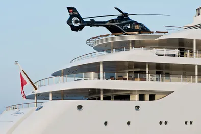 dream superyacht et helicoptere