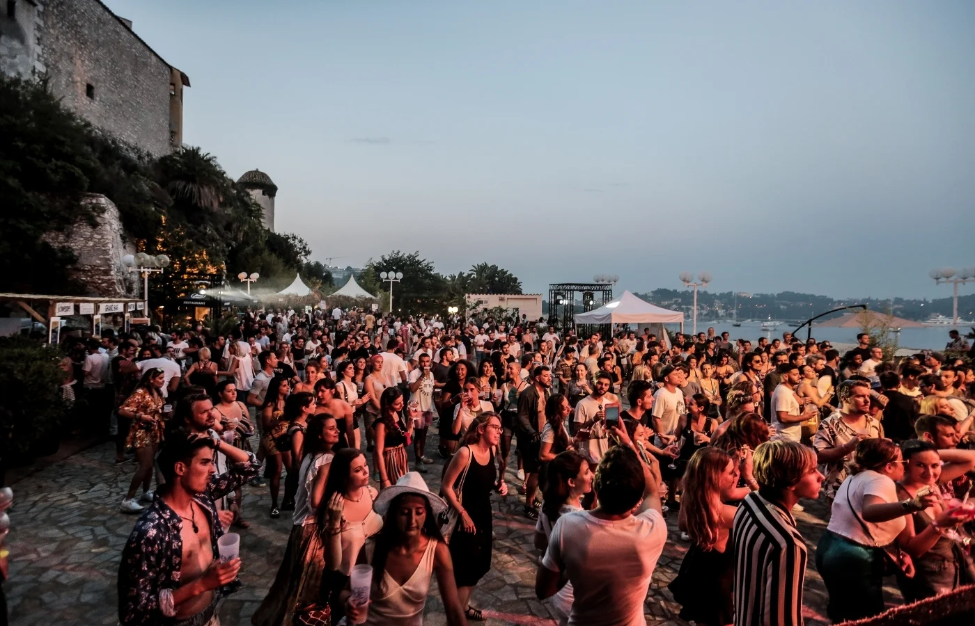 la-creme-festival-2021-villefranche-sur-mer-camille-zerhat-arty-magazine la creme festival 2021 villefranche sur mer camille zerhat arty magazine