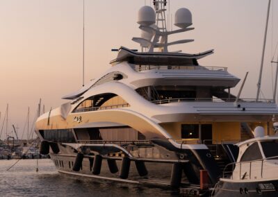 superyacht transport 1 scaled e1666390534145