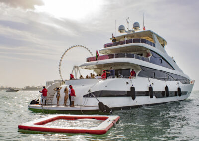 yacht tour dubai